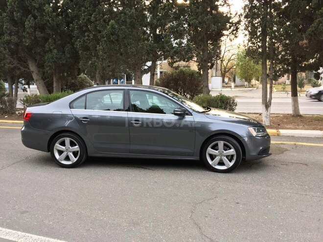 Volkswagen Jetta 2013, 94,000 km - 1.8 л - Sumqayıt