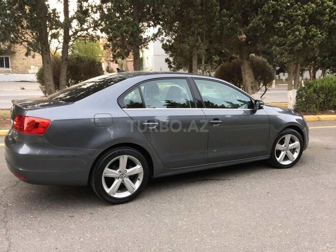 Volkswagen Jetta 2013, 94,000 km - 1.8 л - Sumqayıt