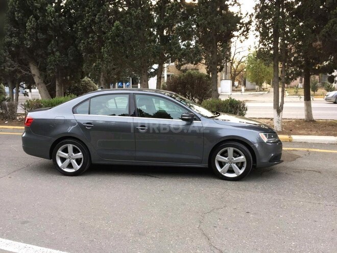 Volkswagen Jetta 2013, 94,000 km - 1.8 л - Sumqayıt