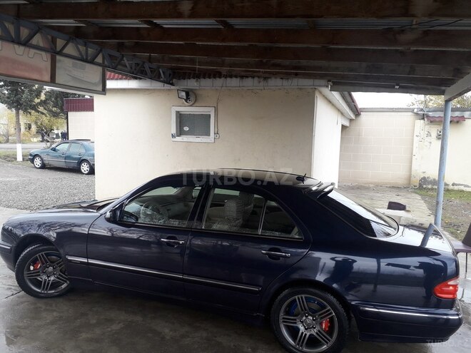 Mercedes E 240 2001, 250,000 km - 2.6 l - Bakı