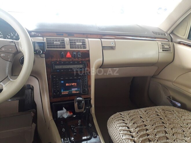 Mercedes E 240 2001, 250,000 km - 2.6 l - Bakı