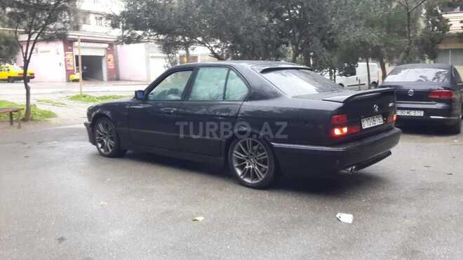 BMW 535 1993, 275,000 km - 0.3 l - Bakı