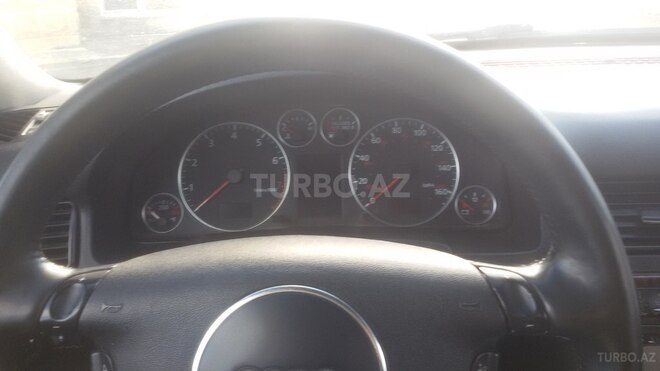 Audi A6 allroad 2002, 190,000 km - 2.7 l - Sumqayıt