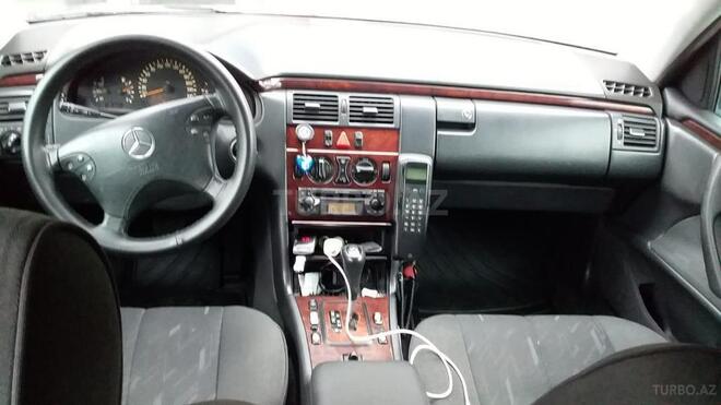 Mercedes E 220 2000, 333,445 km - 2.2 l - Bakı