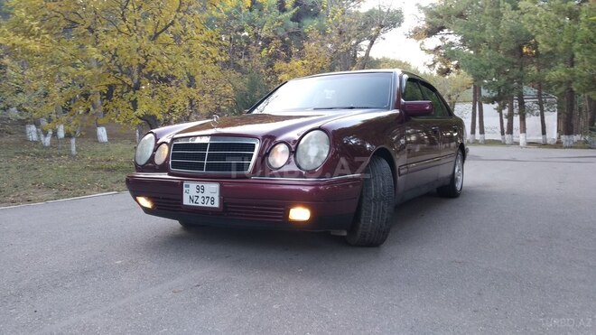 Mercedes E 230 1995, 373,500 km - 2.3 л - Sumqayıt