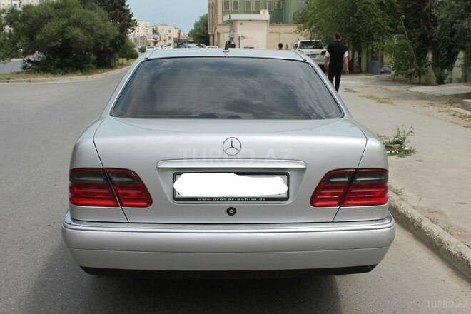 Mercedes E 240 1998, 236,000 km - 2.4 l - Bakı