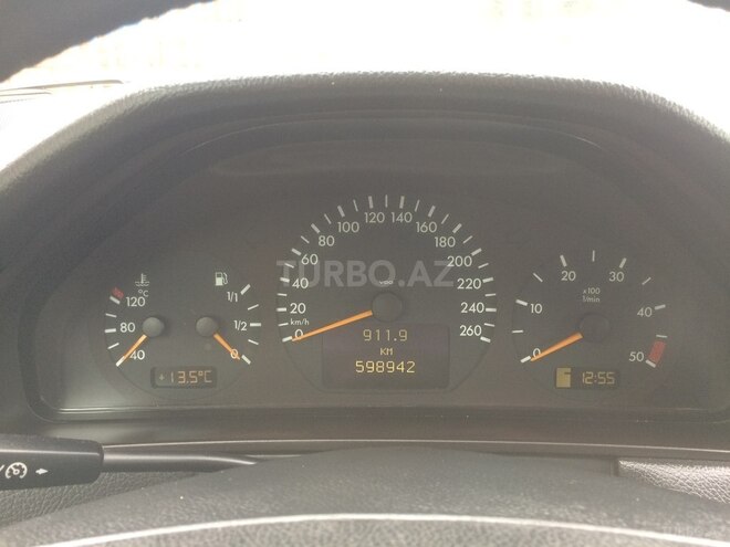 Mercedes E 220 2001, 600,000 km - 0.2 л - Astara
