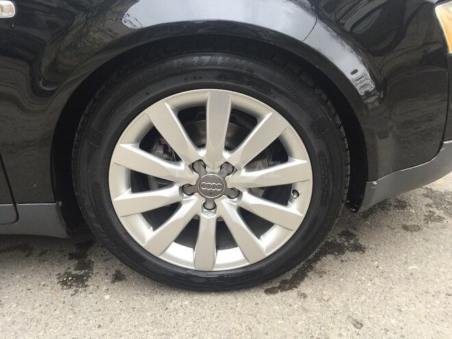 Audi A4 2002, 195,411 km - 1.8 l - Bakı