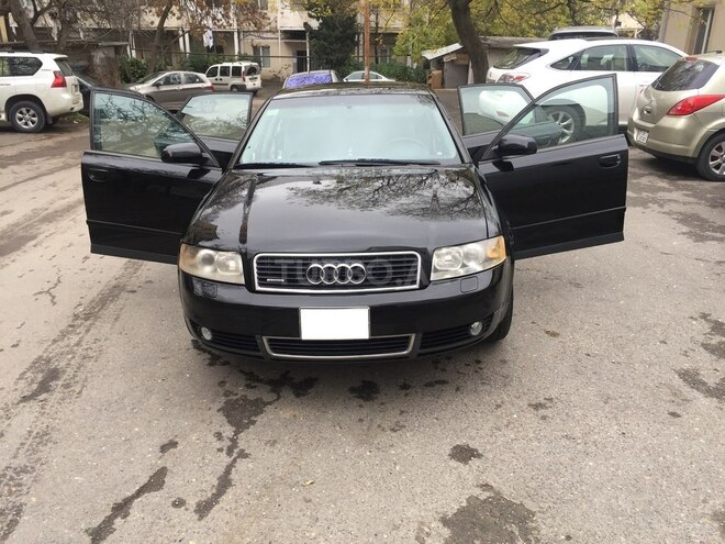 Audi A4 2002, 195,411 km - 1.8 l - Bakı