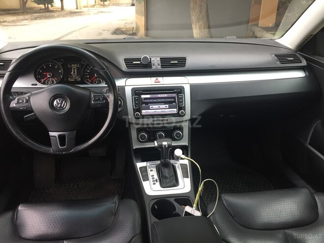 Volkswagen Passat 2010, 180,000 km - 2.0 l - Bakı