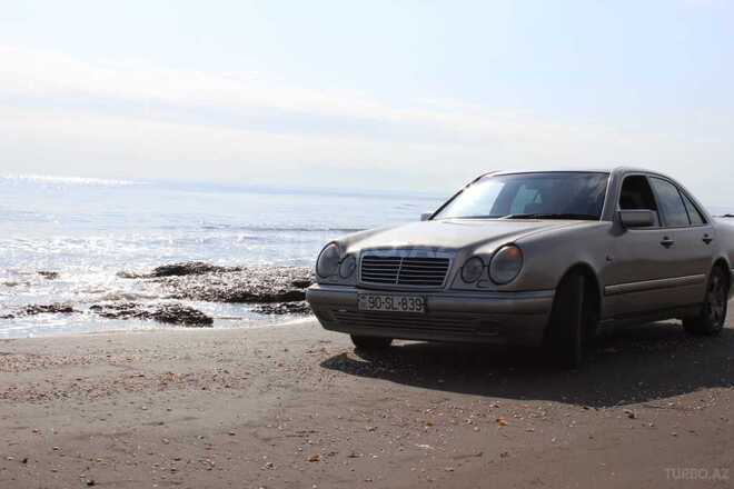 Mercedes E 240 1998, 344,820 km - 2.6 л - Bakı