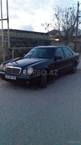 Mercedes E 230 1998, 354,786 km - 2.3 l - Bakı