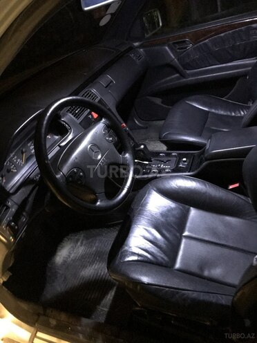 Mercedes E 240 1998, 169,384 km - 2.4 l - Bakı