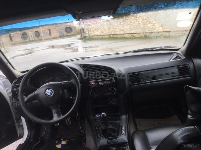 BMW 318 1992, 235,863 km - 1.8 l - Bakı