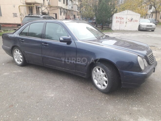 Mercedes E 240 1999, 349,000 km - 2.4 л - Bakı