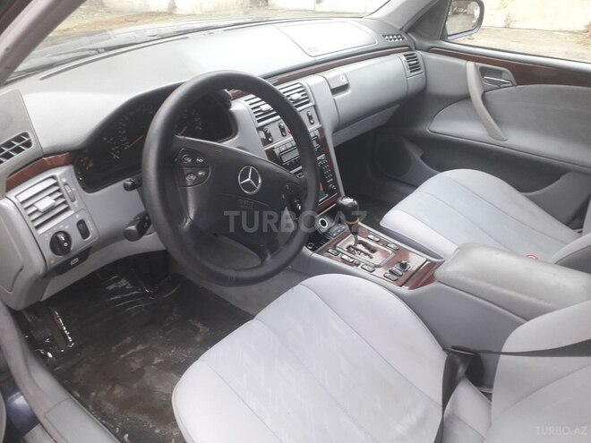 Mercedes E 240 1999, 349,000 km - 2.4 л - Bakı