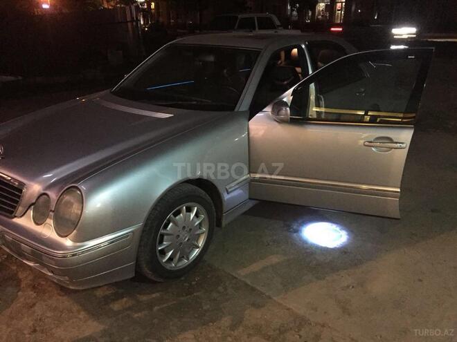 Mercedes E 240 2000, 199,944 km - 2.6 l - Masallı