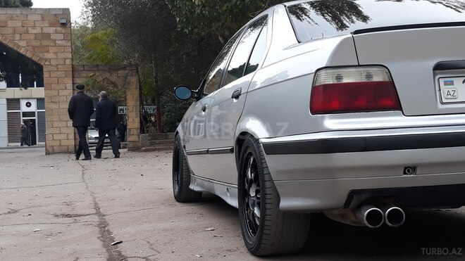 BMW 328 1995, 297,000 km - 2.8 l - Bakı