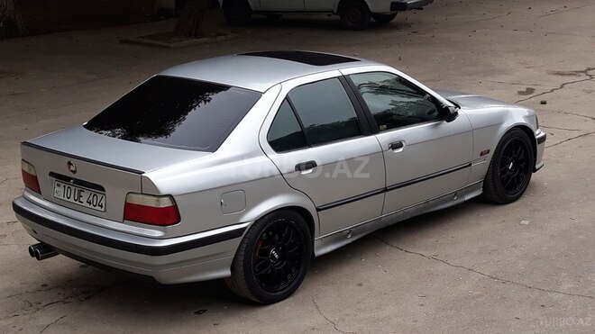 BMW 328 1995, 297,000 km - 2.8 l - Bakı