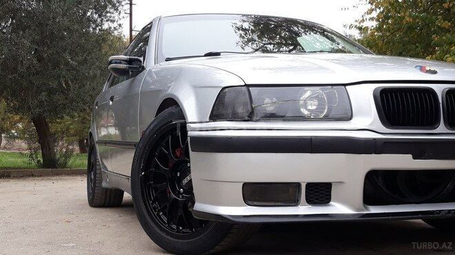 BMW 328 1995, 297,000 km - 2.8 l - Bakı
