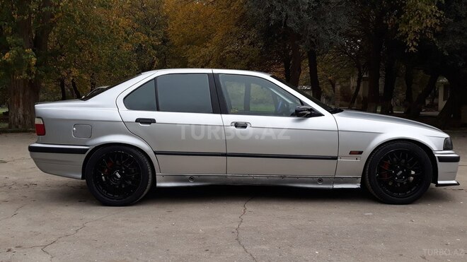 BMW 328 1995, 297,000 km - 2.8 l - Bakı