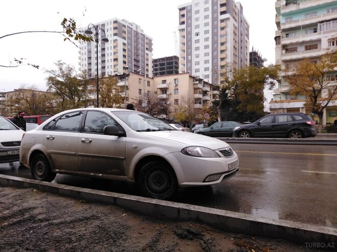 Daewoo Gentra 2013, 240,000 km - 1.5 l - Bakı