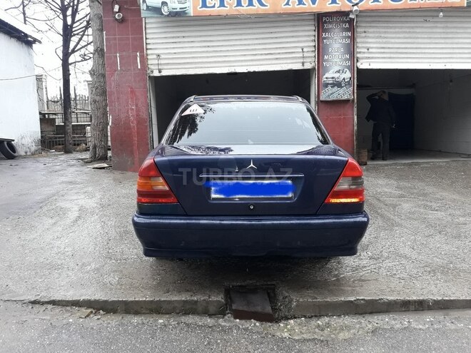 Mercedes C 200 1995, 136,000 km - 2.0 л - Bakı