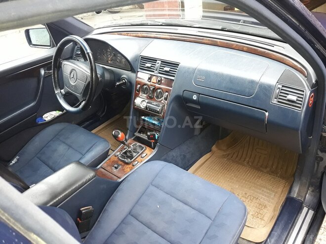 Mercedes C 200 1995, 136,000 km - 2.0 л - Bakı