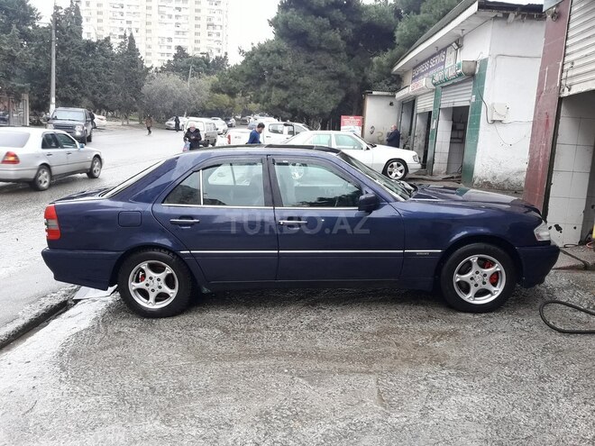 Mercedes C 200 1995, 136,000 km - 2.0 л - Bakı