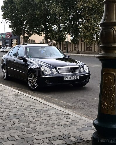 Mercedes E 240 2004, 261,000 km - 2.6 л - Ağstafa