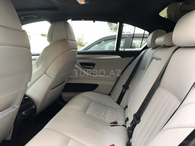 BMW M5 2012, 74,000 km - 4.4 л - Bakı