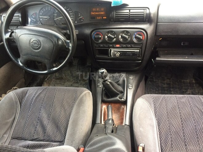 Opel Omega 1996, 228,041 km - 2.0 л - Sumqayıt