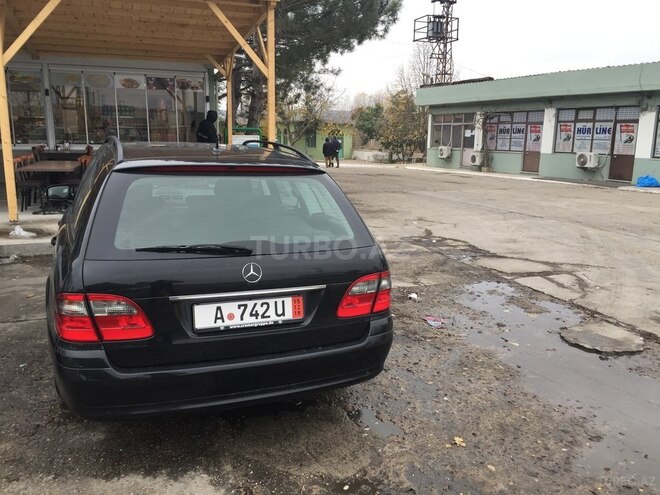 Mercedes E 220 2007, 180,000 km - 2.2 l - Bakı