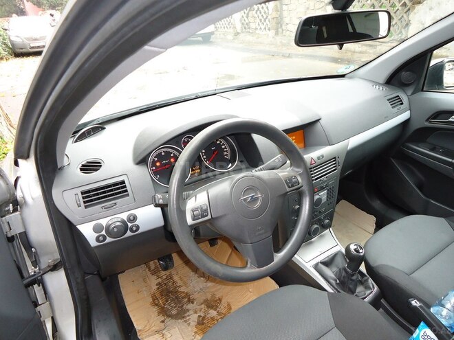 Opel Astra 2005, 154,006 km - 1.3 l - Bakı