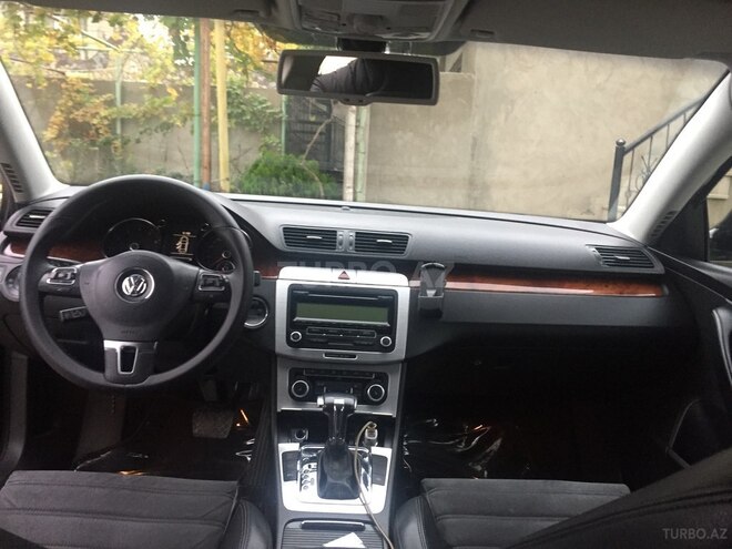 Volkswagen Passat 2009, 199,987 km - 1.8 l - Bakı