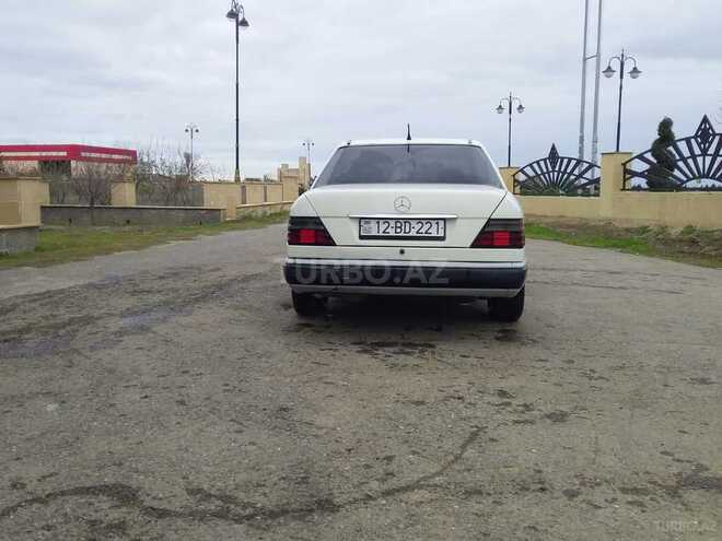 Mercedes E 200 1992, 570,000 km - 2.0 l - Bakı