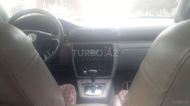 Volkswagen Passat 2002, 105,000 km - 1.8 l - Sumqayıt