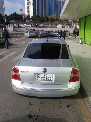 Volkswagen Passat 2003, 320,000 km - 1.8 l - Bakı