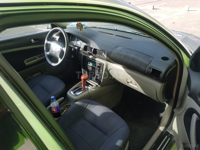 Volkswagen Passat 2003, 320,000 km - 1.8 l - Bakı