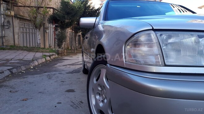 Mercedes C 230 1999, 324,864 km - 2.0 l - Bakı
