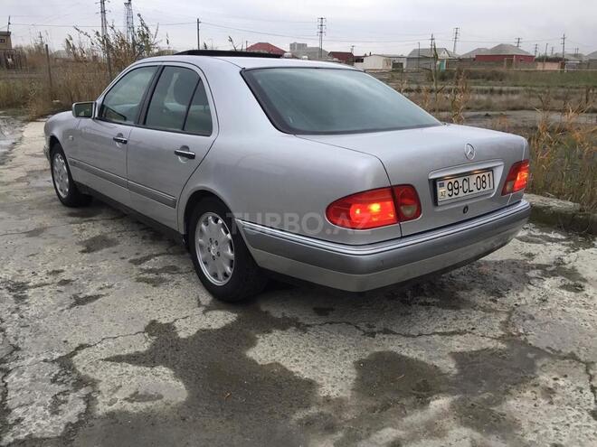 Mercedes E 280 1999, 182,000 km - 2.8 l - Bakı