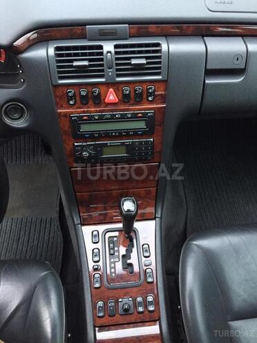 Mercedes E 280 1999, 182,000 km - 2.8 l - Bakı