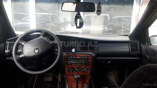 Opel Vectra 1996, 350,000 km - 2.0 l - Bakı