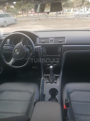 Volkswagen Passat 2017, 23,800 km - 1.8 l - Bakı