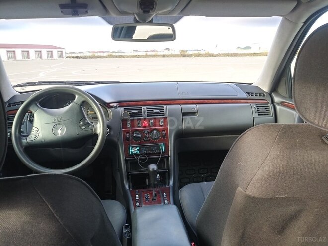 Mercedes E 220 1999, 473,000 km - 2.2 l - Bakı