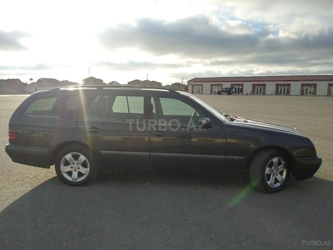 Mercedes E 220 1999, 473,000 km - 2.2 l - Bakı
