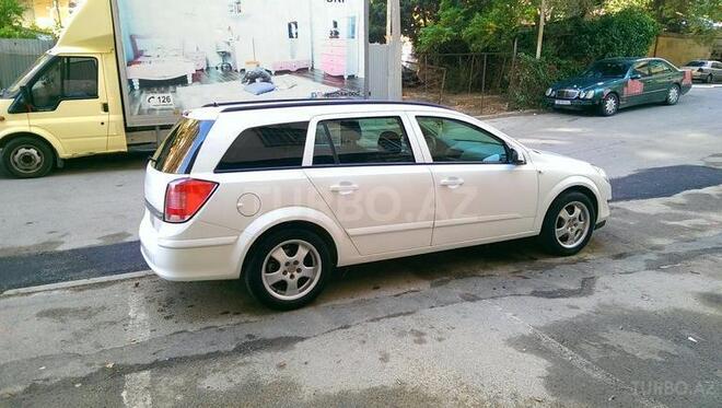 Opel Astra 2006, 220,000 km - 1.7 l - Bakı