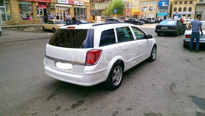 Opel Astra 2006, 220,000 km - 1.7 l - Bakı