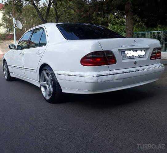 Mercedes E 270 2000, 400,000 km - 2.7 l - Bakı