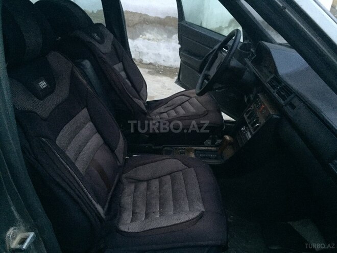 Mercedes E 300 1989, 390,621 km - 3.0 l - Bakı